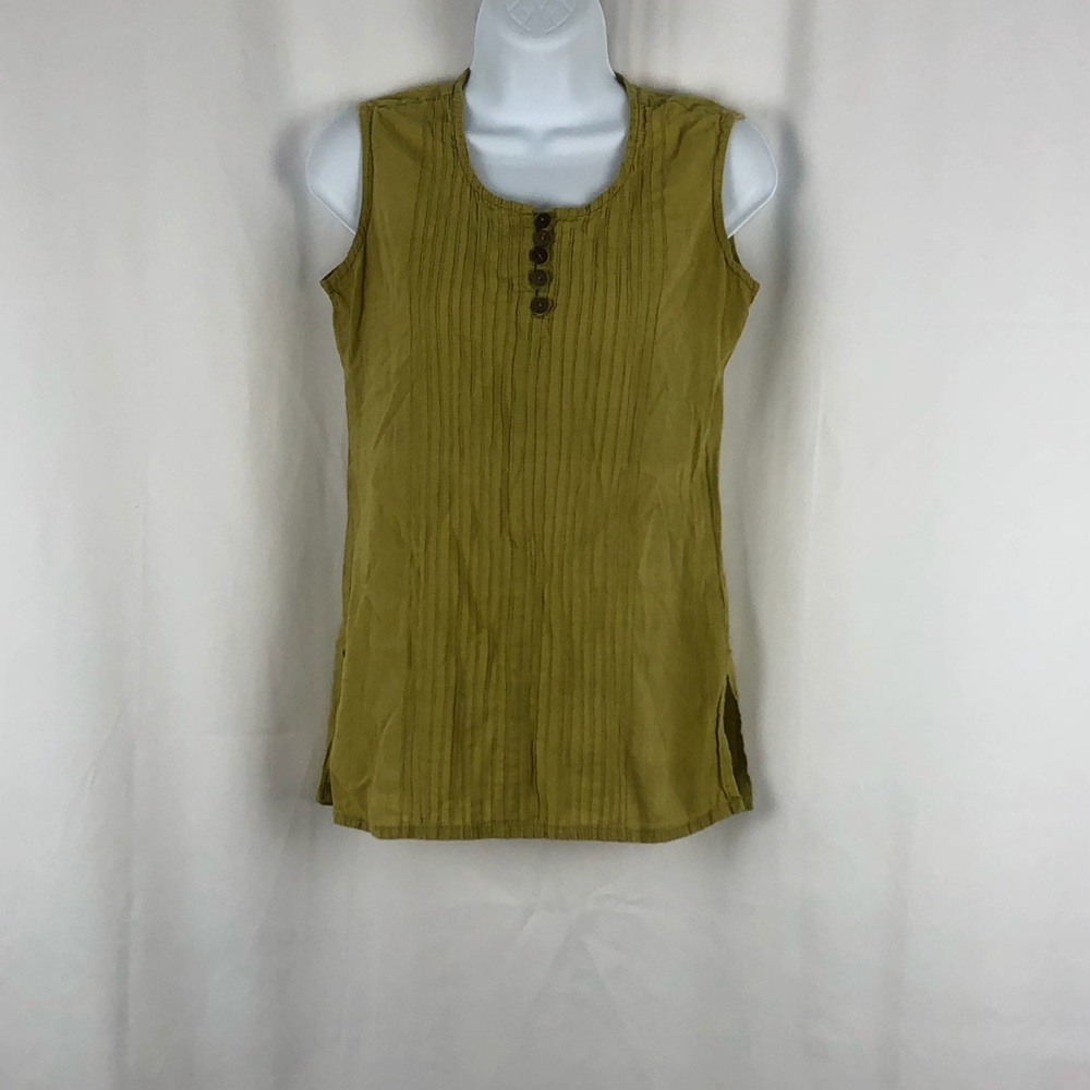 Akkriti Cotton pleated front tank top S